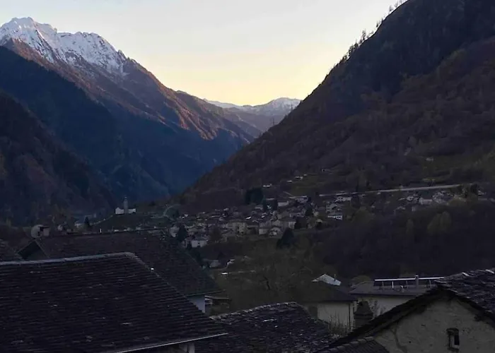 Waterfall House By Interhome Casa de Férias