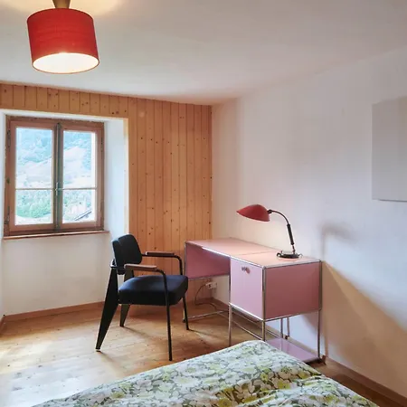 別荘 Waterfall House By Interhome *