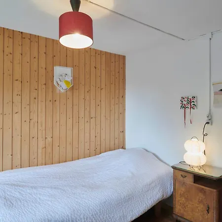 別荘 Waterfall House By Interhome