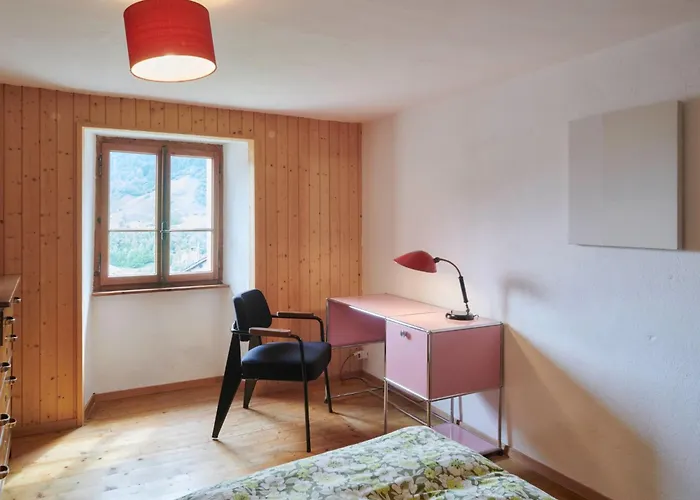 別荘 Waterfall House By Interhome *