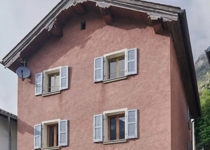 別荘 Waterfall House By Interhome *